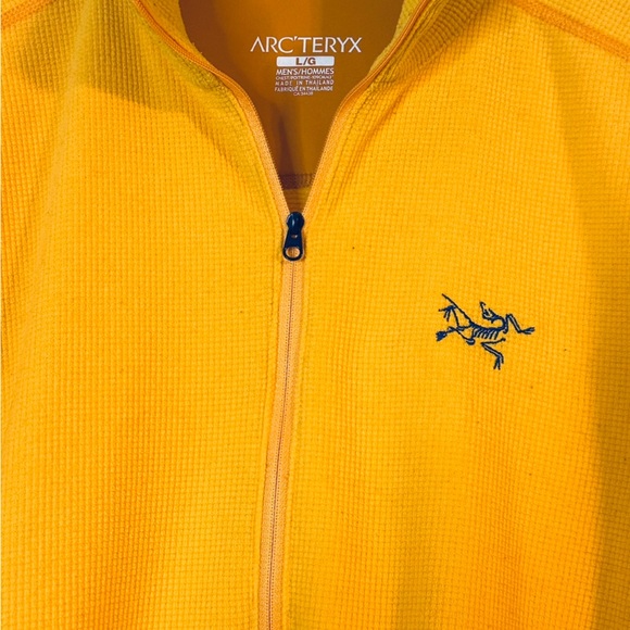 ARCTERYX MENS LARGE DELTA 1/4 ZIP NECK LW FLEECE PULLOVER BASELAYER 
NWOT YELLOW - Picture 4 of 13